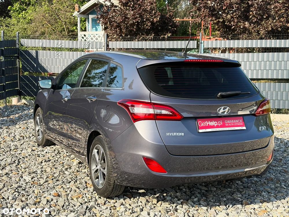 Hyundai i30 blue 1.6 CRDi DCT Passion - 31
