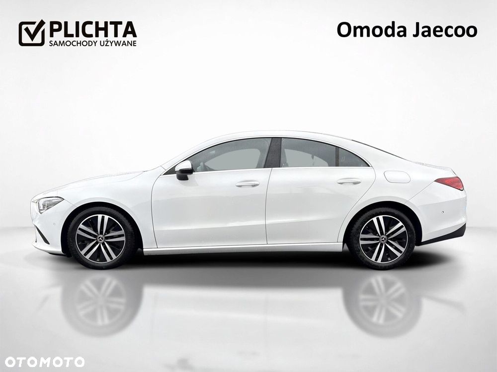 Mercedes-Benz CLA 200 7G-DCT - 3