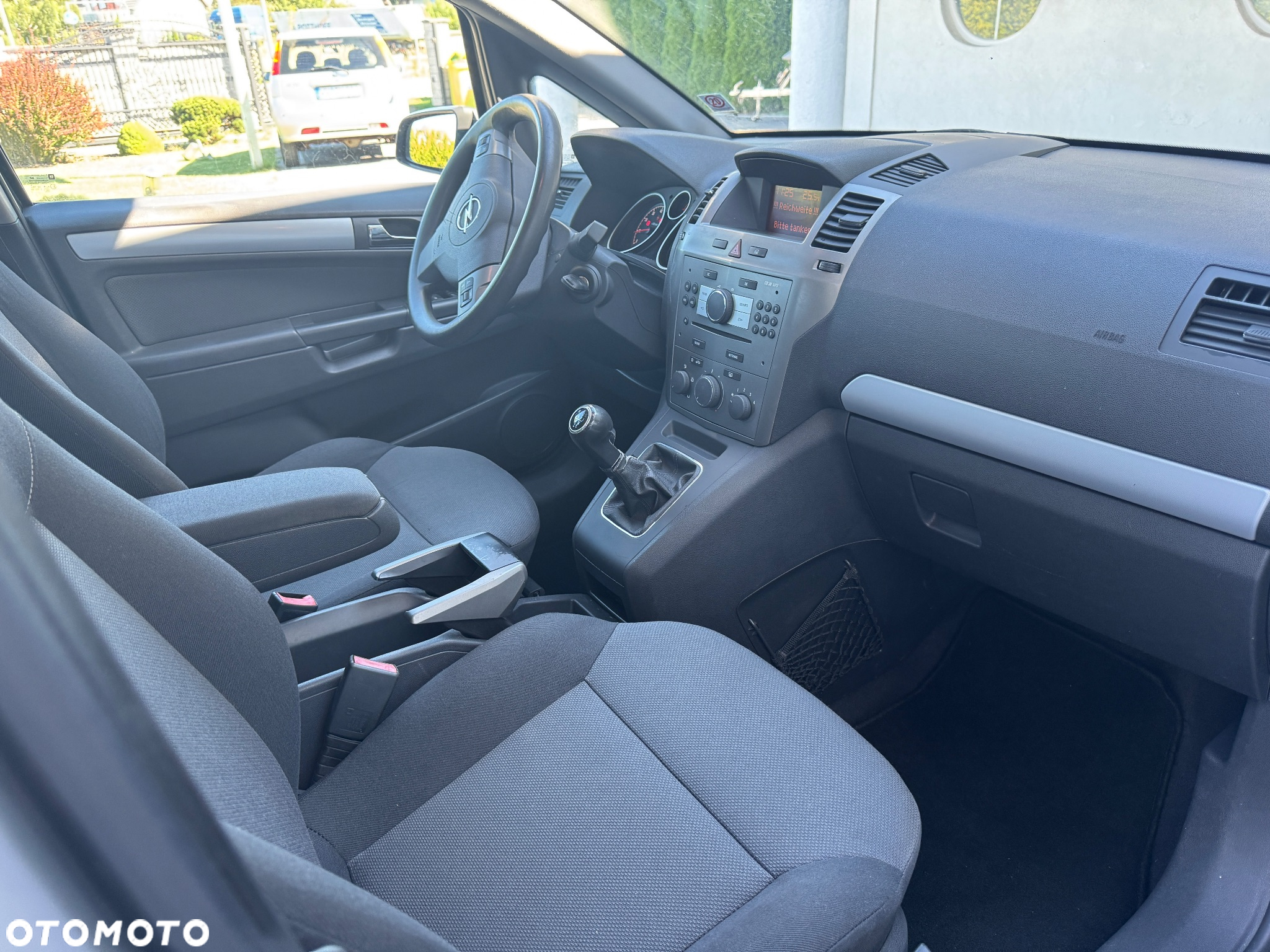 Opel Zafira 1.8 Cosmo - 7