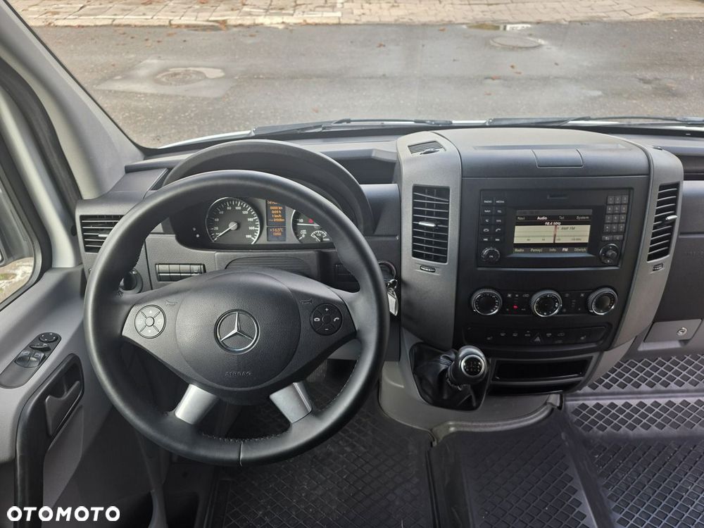 Mercedes-Benz Sprinter - 6