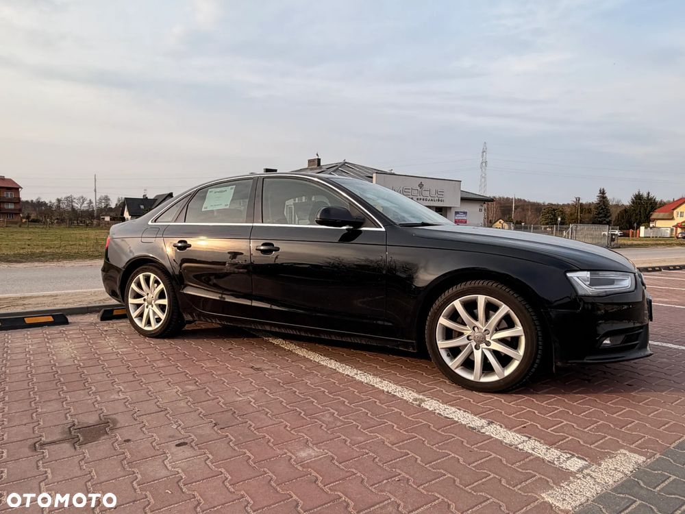 Audi A4 Limousine - 6