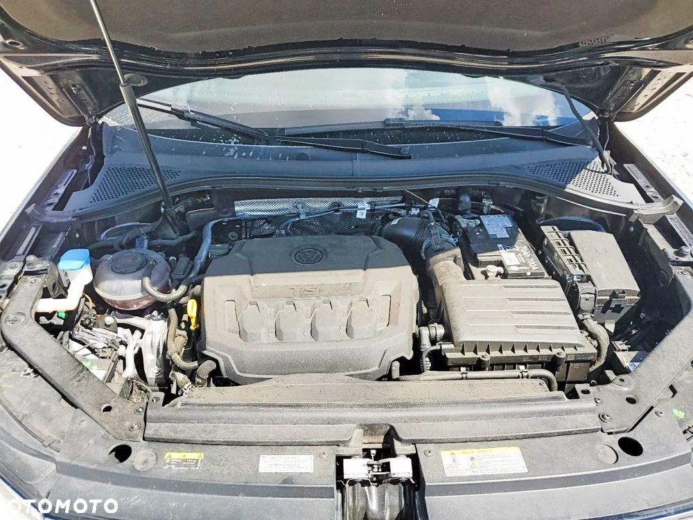 Volkswagen Tiguan - 12