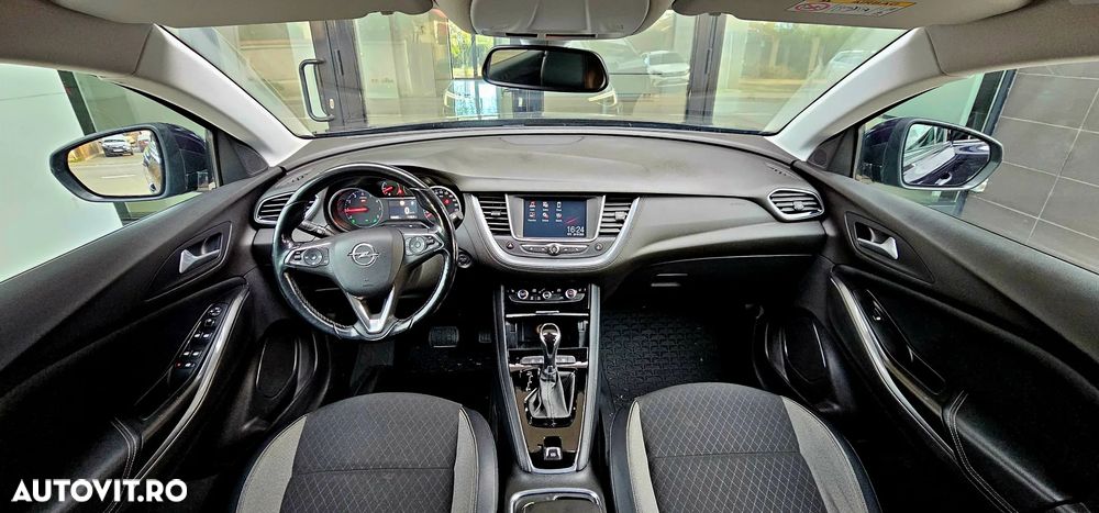 Opel Grandland X 1.2 Turbo START/STOP Aut. Innovation - 19