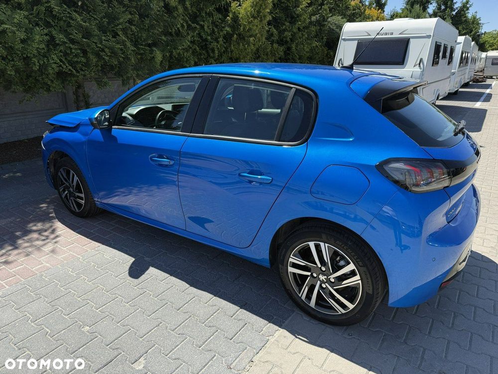 Peugeot 208 - 1