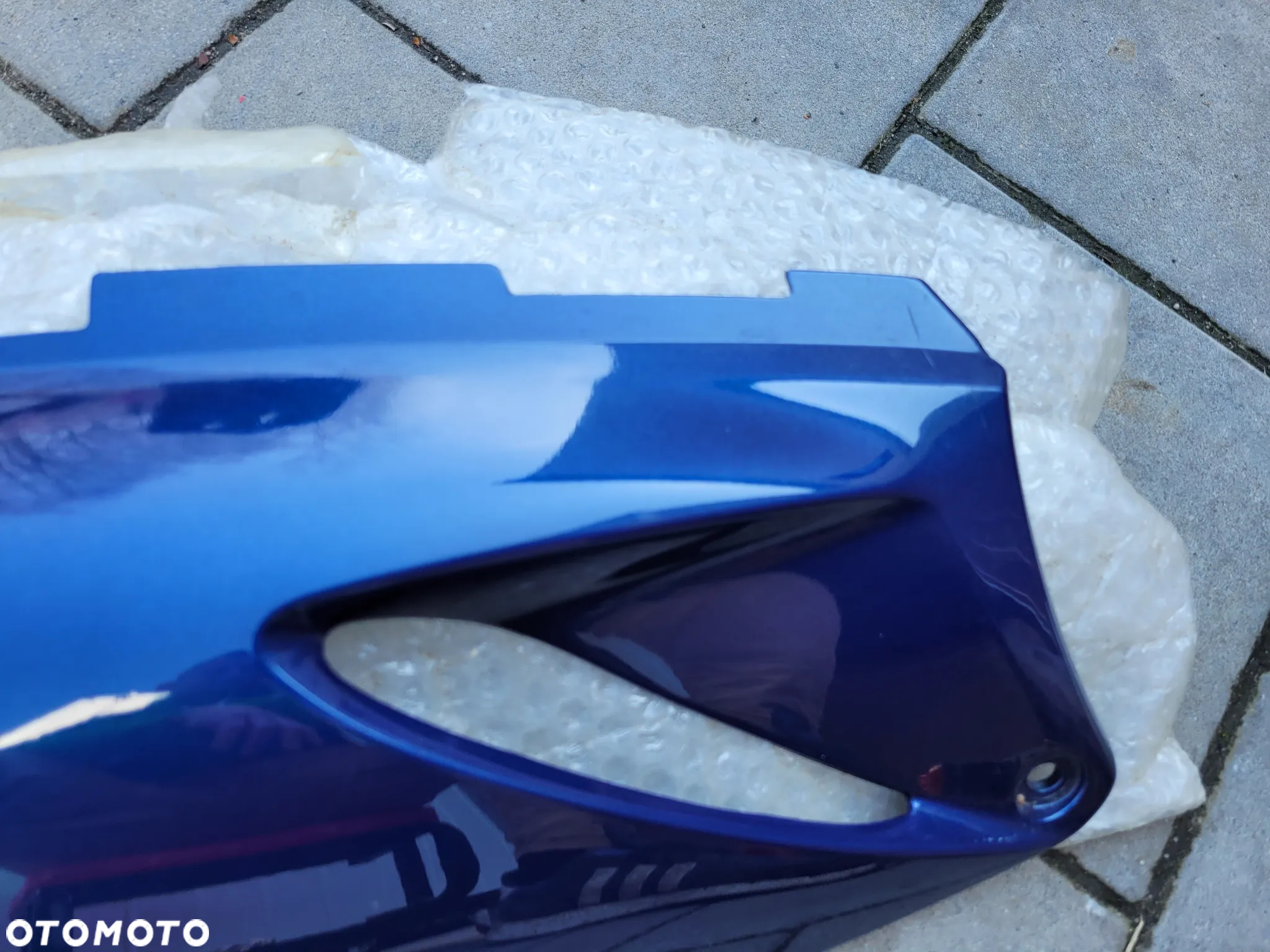 Owiewka, osłona prawa, bok, boczek prawy Honda XL 125 XL125 Varadero 125 - 5