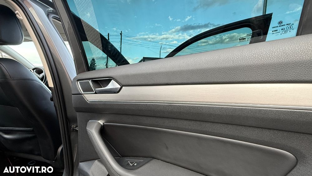 Volkswagen Passat 2.0 TDI DSG Highline - 4