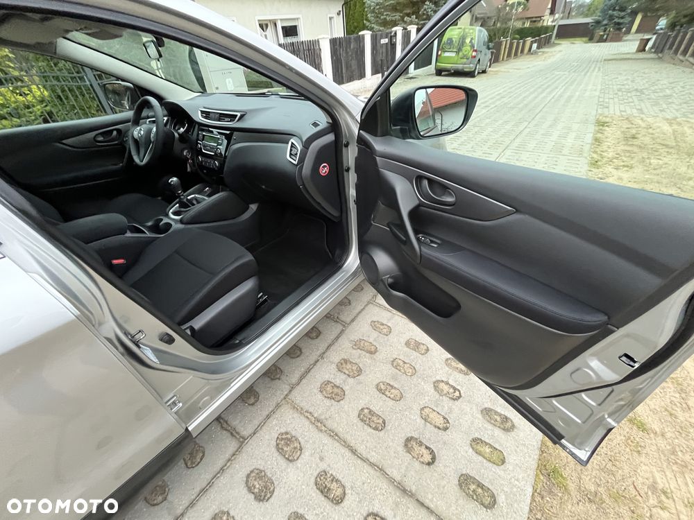 Nissan Qashqai 1.2 DIG-T Visia EU6 - 12