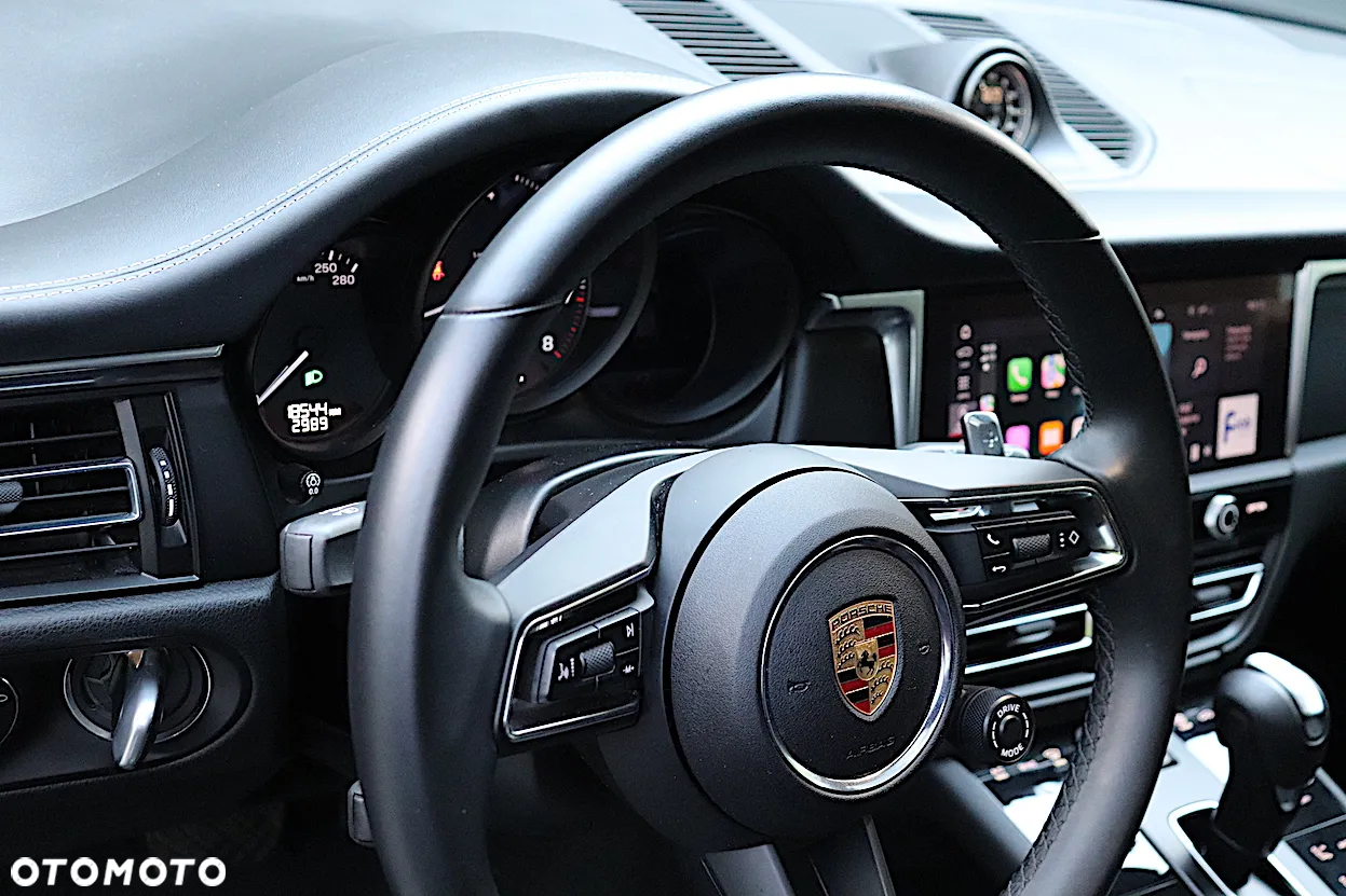 Porsche Macan - 18