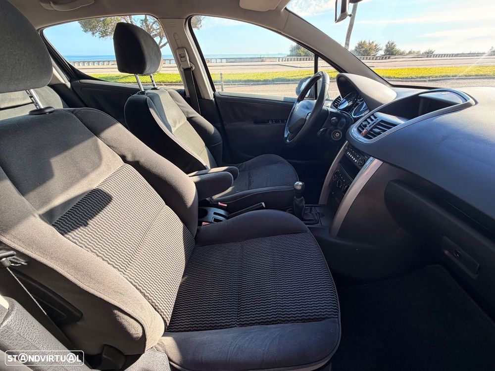 Peugeot 207 1.4 HDi Sport - 8