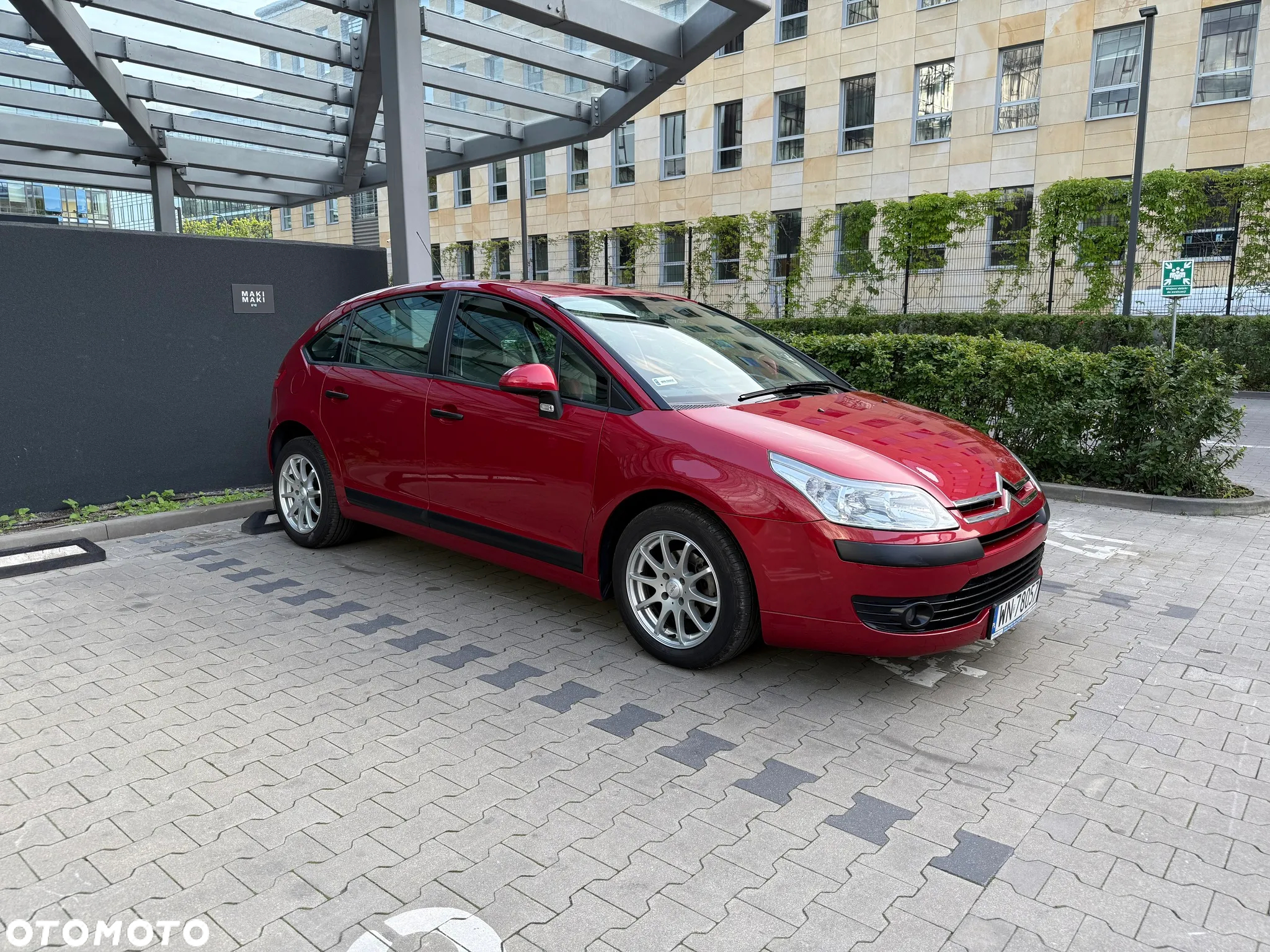 Citroën C4 1.4 16V SX - 4