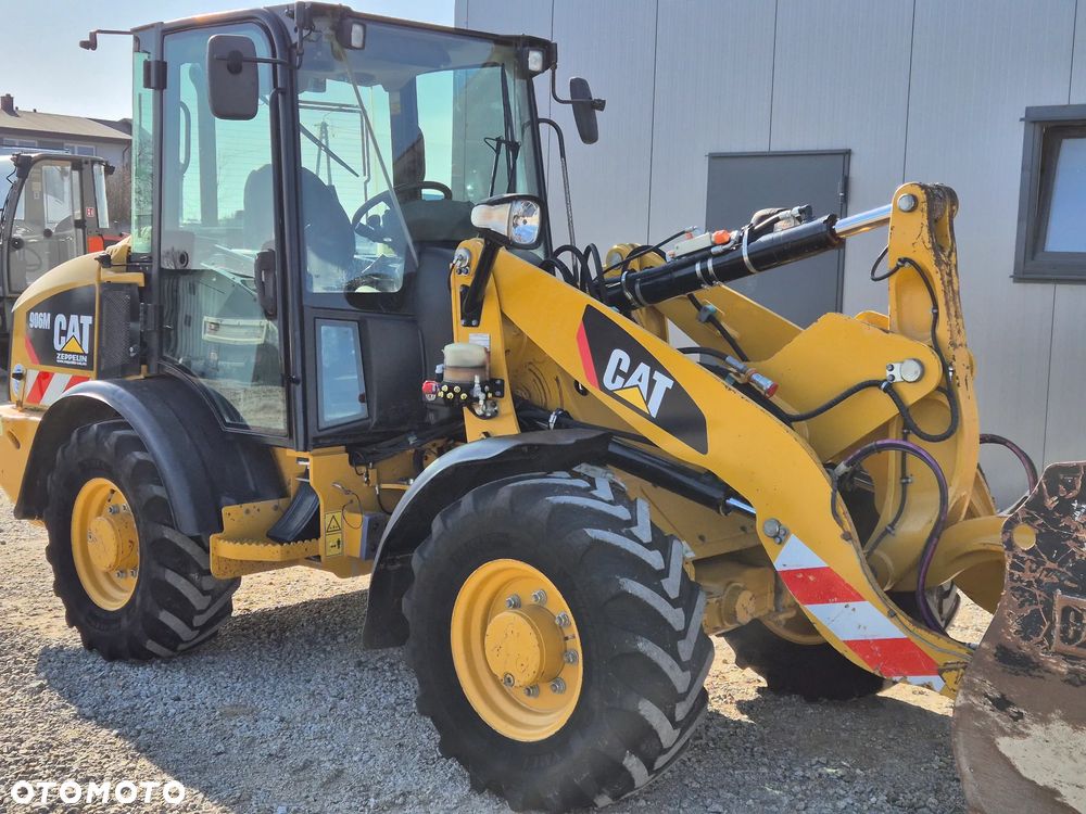 Caterpillar CAT 906M, 2016 ROK, CENTRALNE SMAROWANIE, Z NIEMIEC, 907, 908 - 4