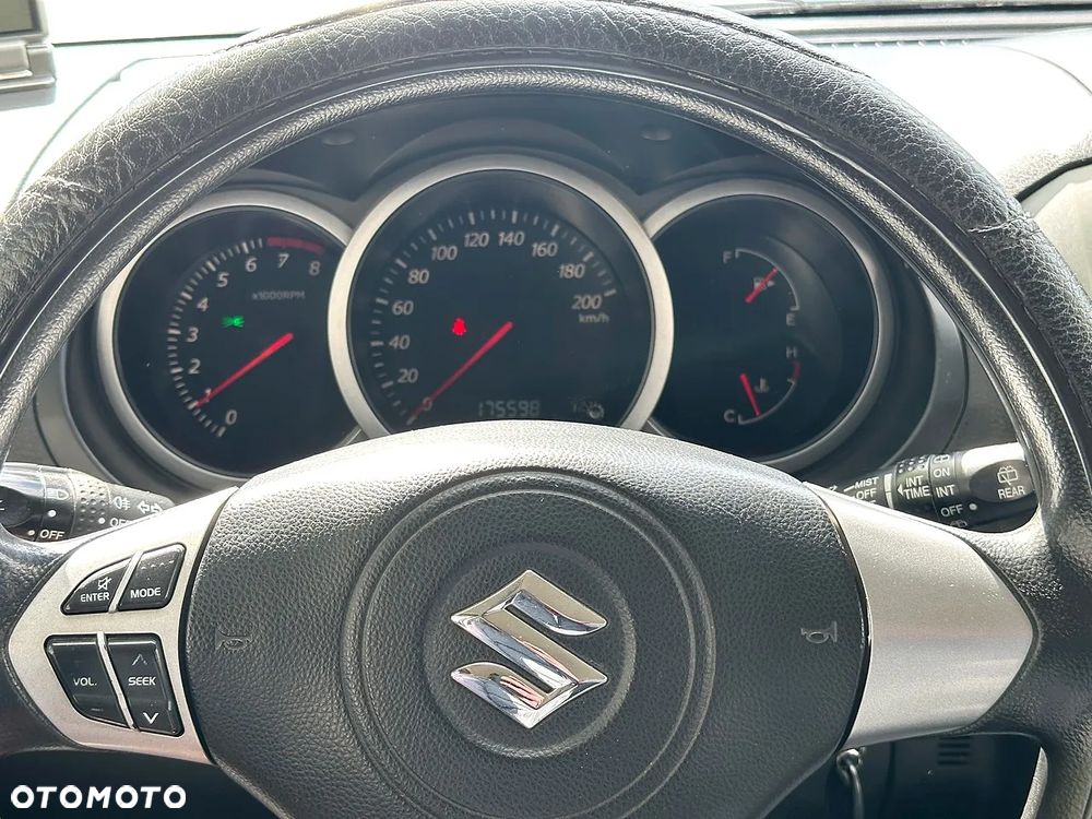 Suzuki Grand Vitara 1.6 - 10