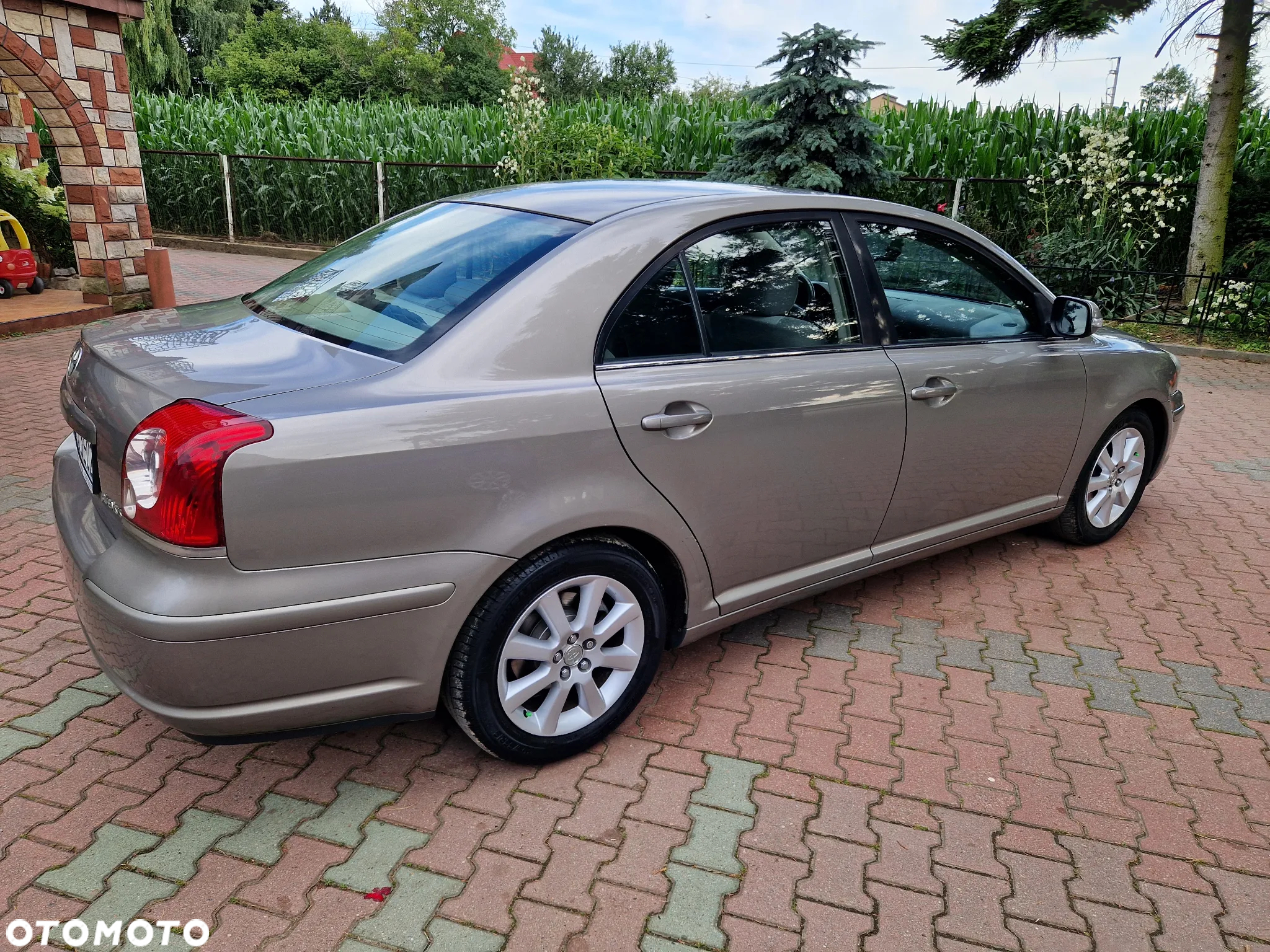 Toyota Avensis 1.8 VVT-i Sol - 38