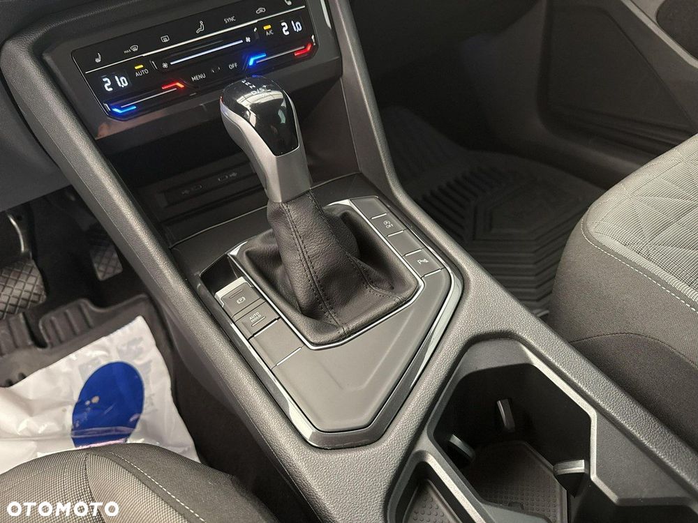 Volkswagen Tiguan - 17