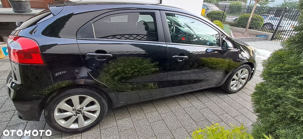 Kia Rio 1.2 Dream Team Edition - 9