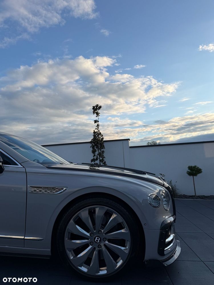 Bentley Flying Spur - 16