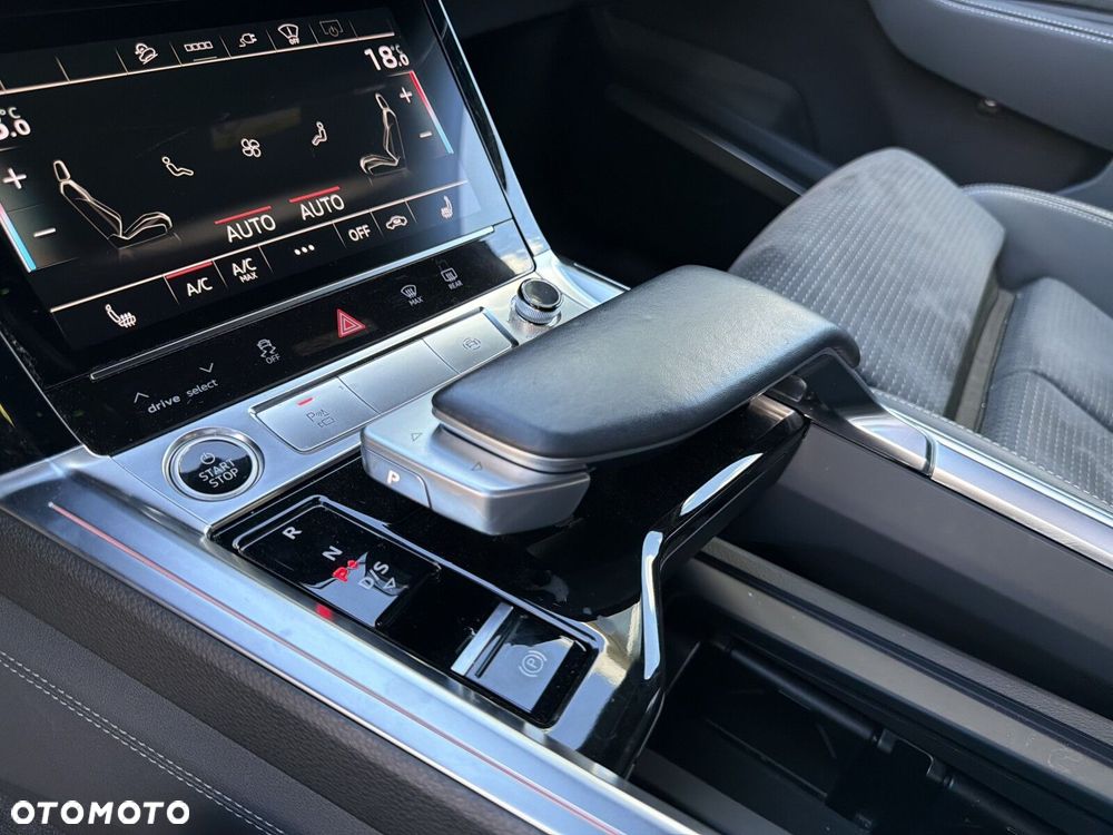 Audi e-tron - 19