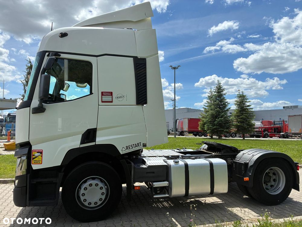 Renault T480 Sleeper Cab - 9