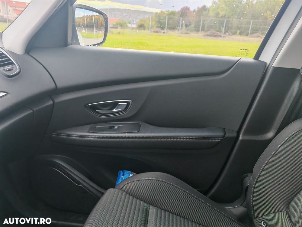 Renault Scenic BLUE dCi 120 BUSINESS EDITION - 14