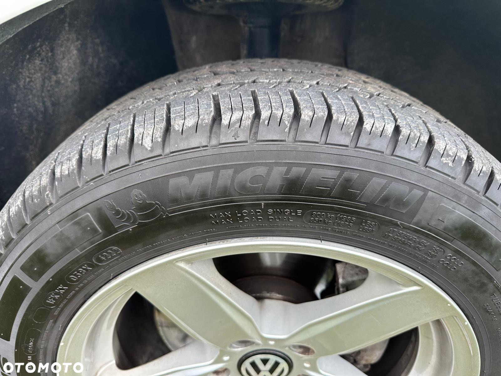 Volkswagen Transporter T5 TDI L2H1 - 25