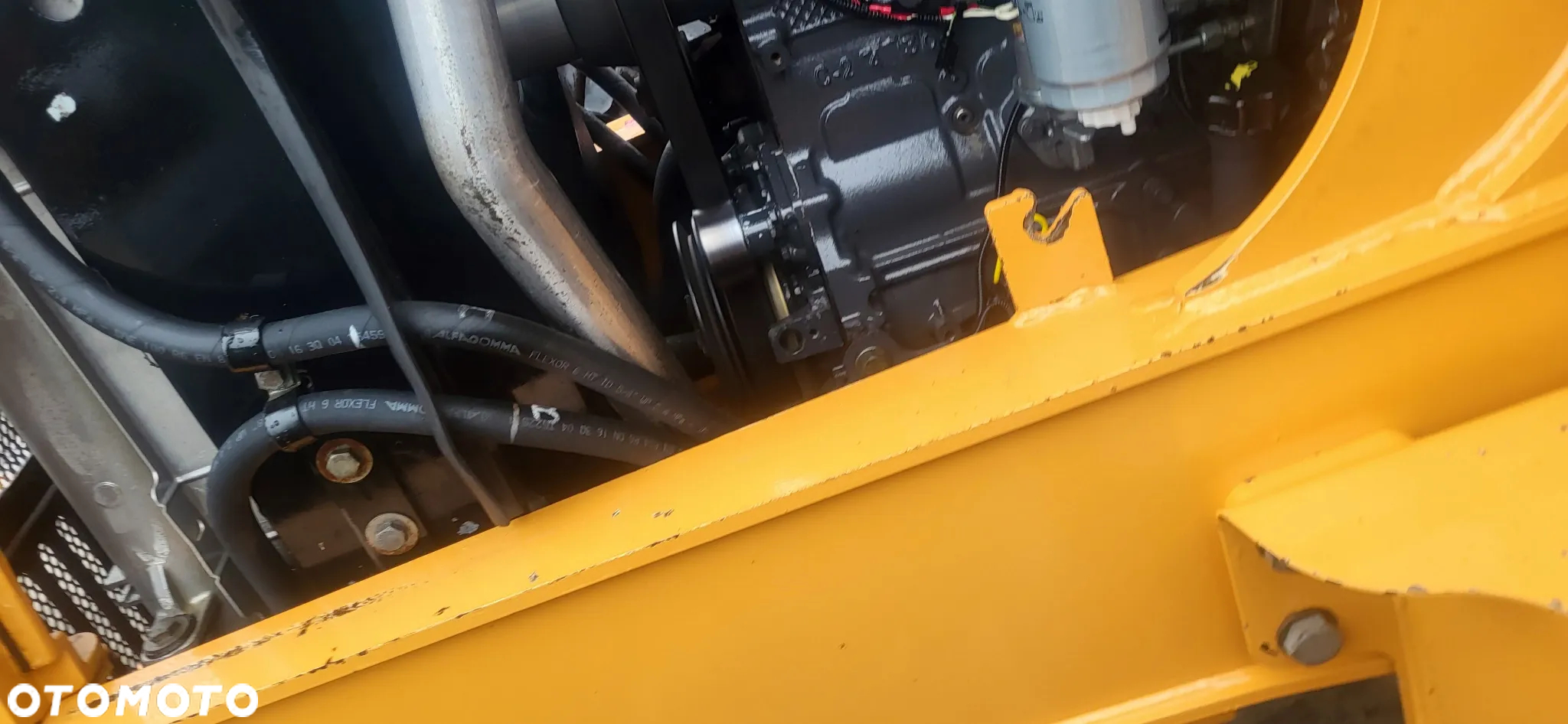Case 590 Super R 4X4 - 12