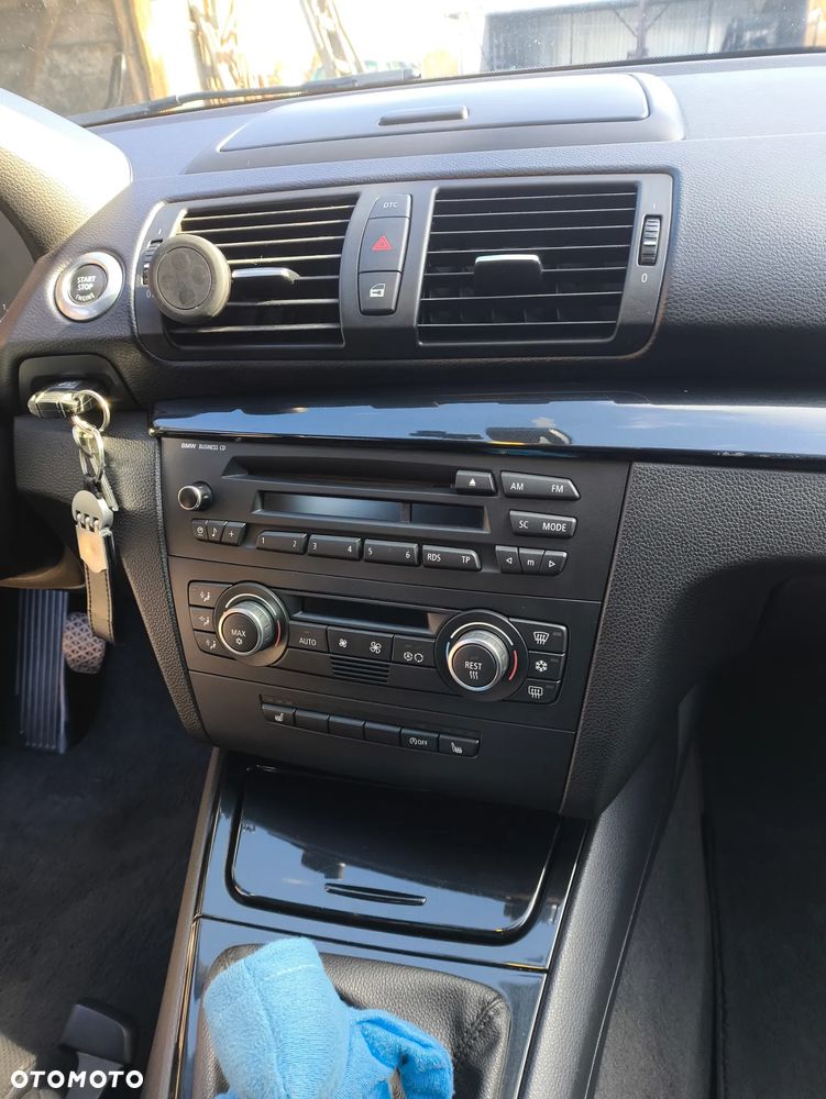 BMW Seria 1 120d - 14