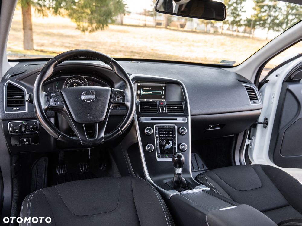 Volvo XC 60 D3 Momentum - 30