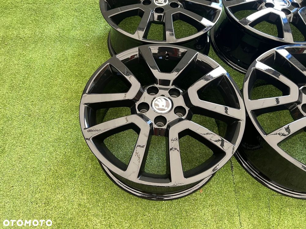 KOMPLET FELG FELGI ALU SKODA OCTAVIA YETI SUPERB 17 5X112 ET45 ORYGINALNE - 5