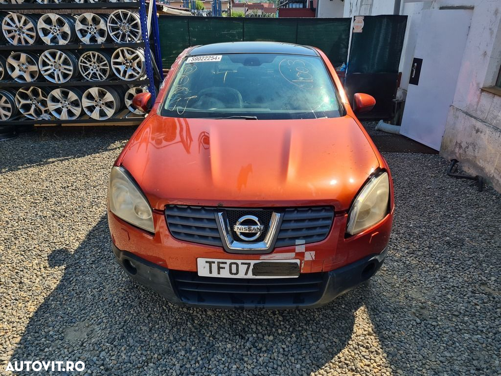 Bara fata Nissan Qashqai 2007 - 2010 ROSU (1003) model cu spalatoare far - 7