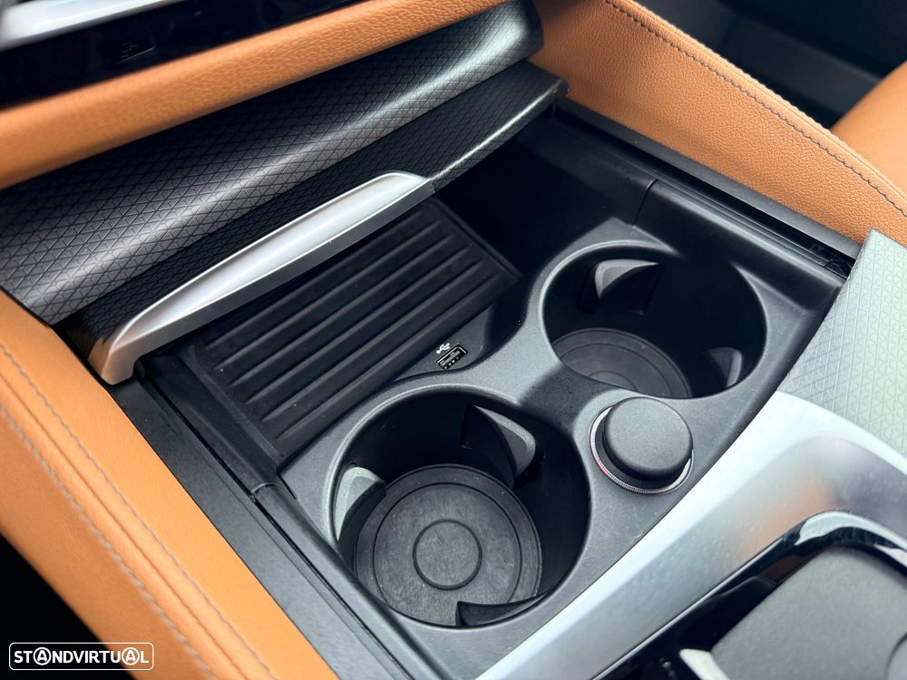 BMW 530 e Pack Desportivo M - 38