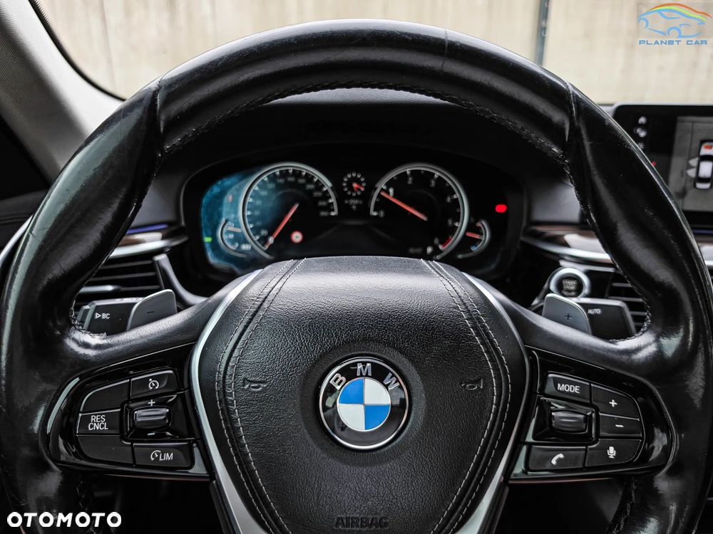 BMW Seria 5 520d xDrive Sport Line - 22