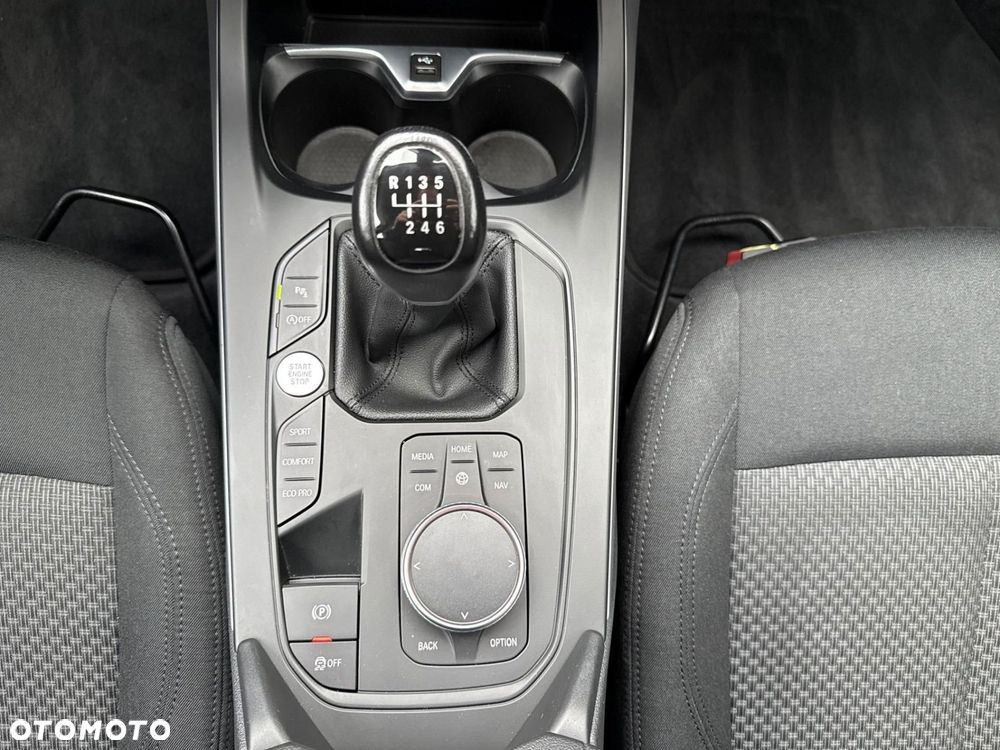 BMW Seria 1 - 17