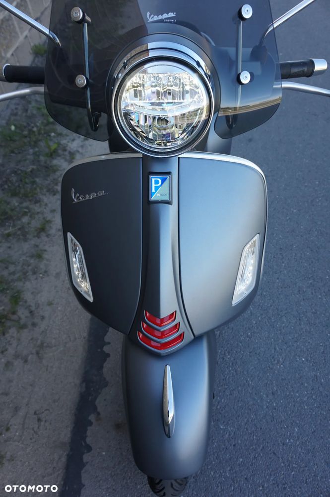 Piaggio Vespa - 10