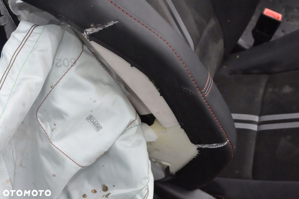 FIESTA MK8 ST PERFORMANCE FOTELE PRZÓD - 11