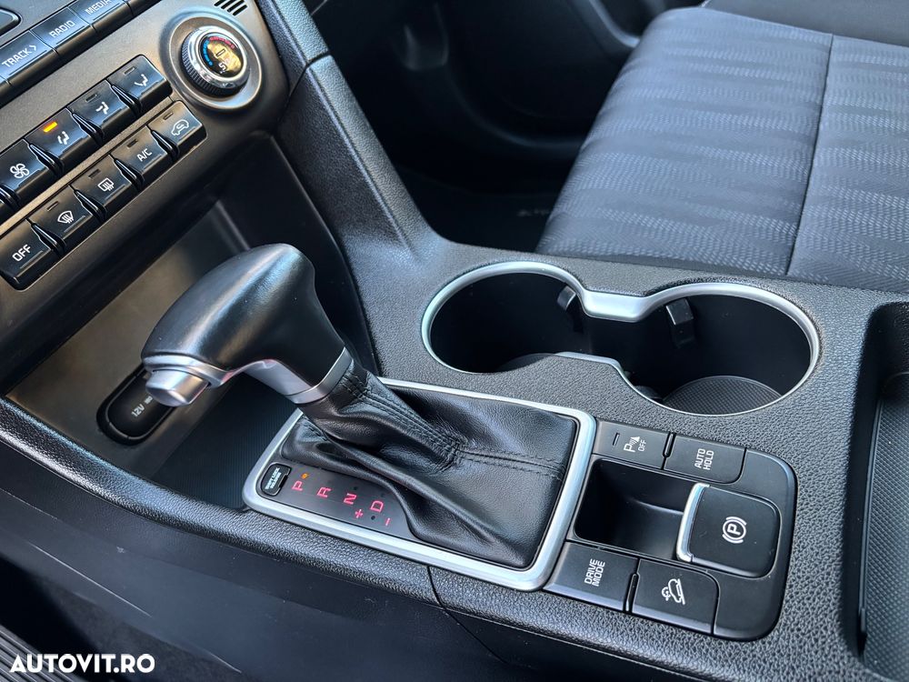 Kia Sportage 1.6 DSL MHEV 7DCT HP 4x2 Classic - 16