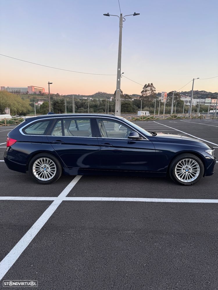 BMW 320 d Auto Line Luxury - 17