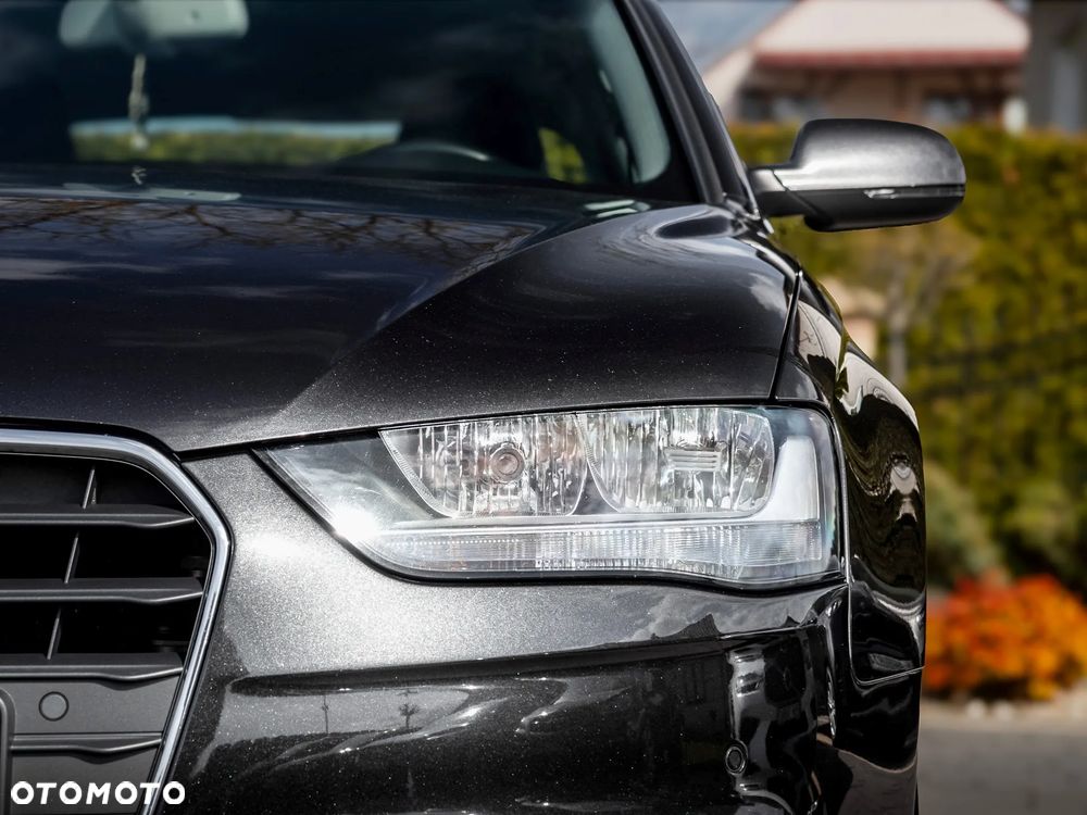 Audi A4 Limousine 2.0 TDI 112g DPF Ambiente - 35