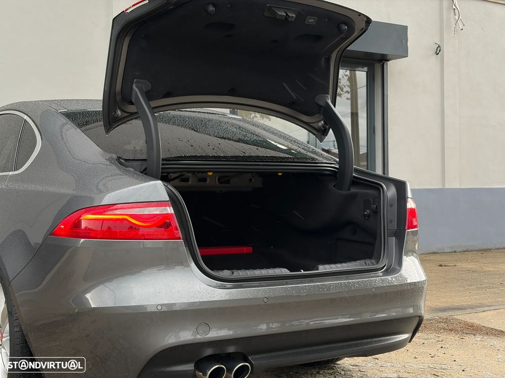 Jaguar XF 20d Aut. Prestige - 23