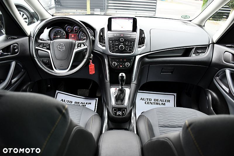 Opel Zafira 1.4 T Cosmo - 24