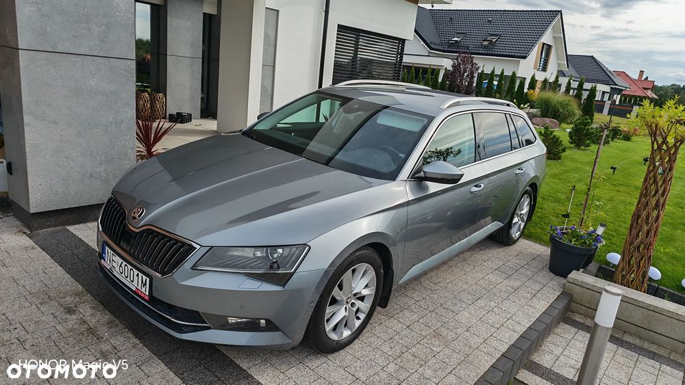 Skoda Superb 2.0 TDI DSG Premium Edition - 19