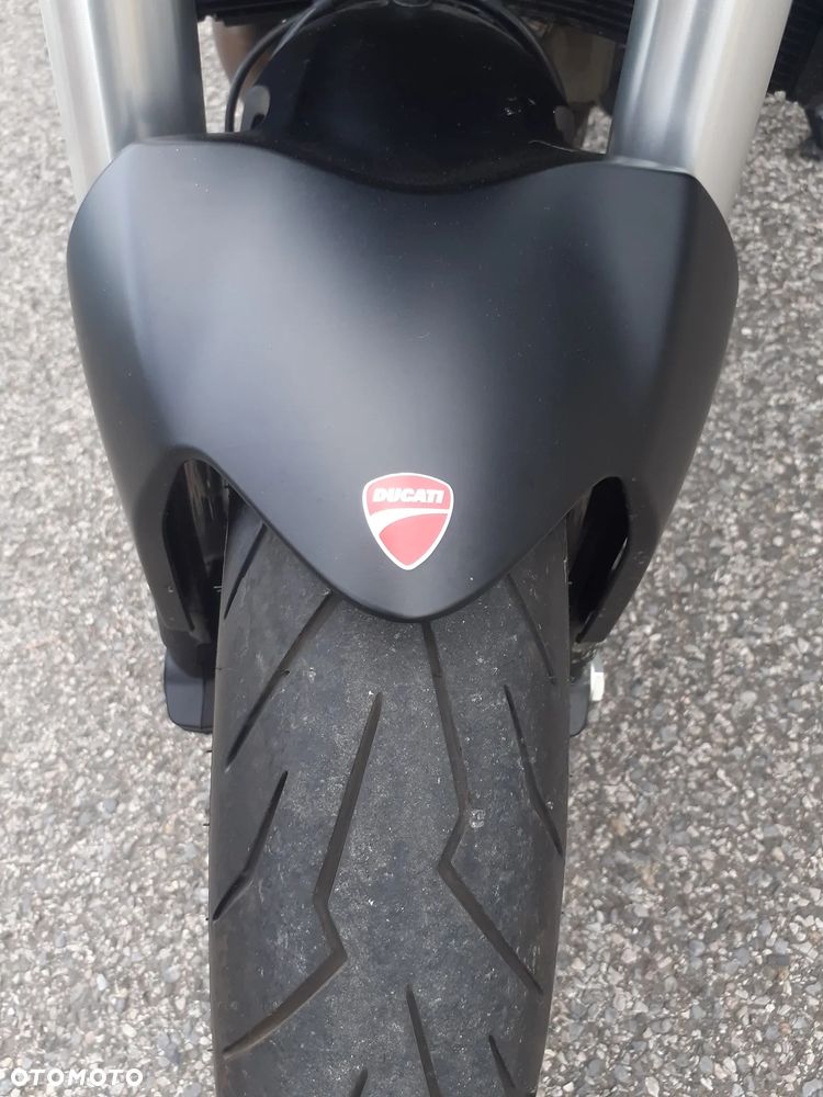 Ducati Monster - 21
