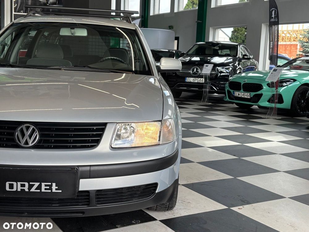 Volkswagen Passat - 37