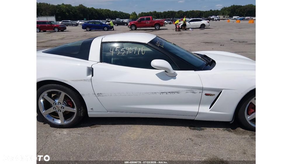 Chevrolet Corvette - 6