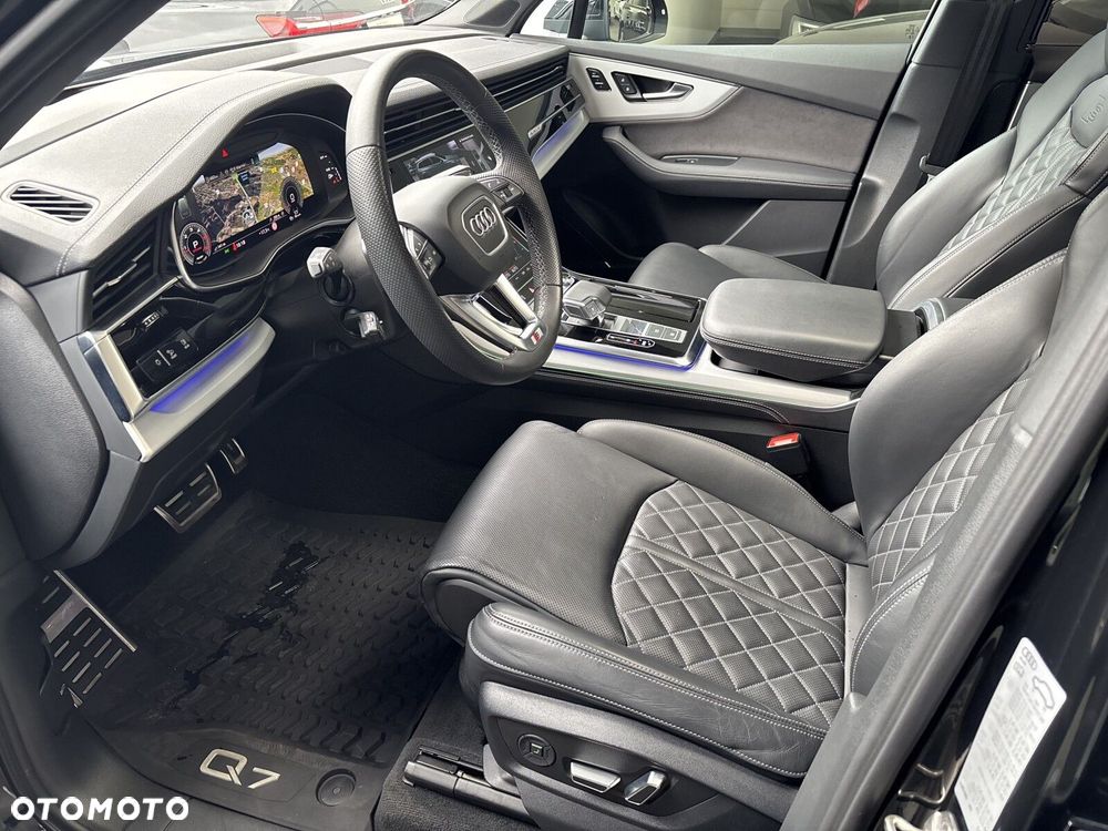 Audi Q7 - 16