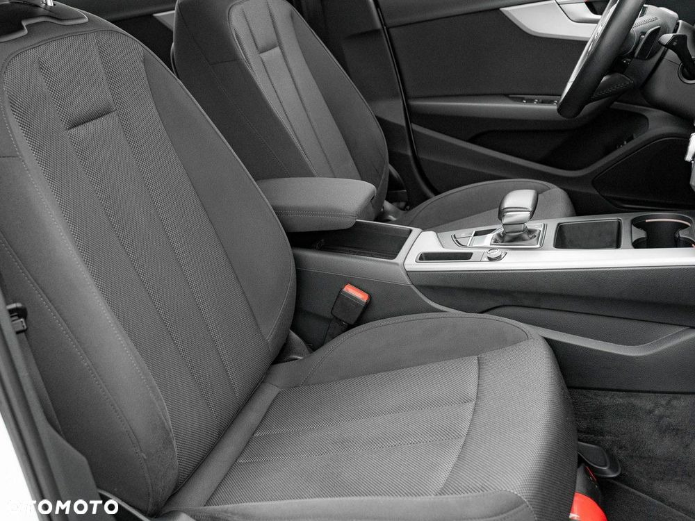 Audi A4 Limousine 35 TFSI mHEV S tronic - 33