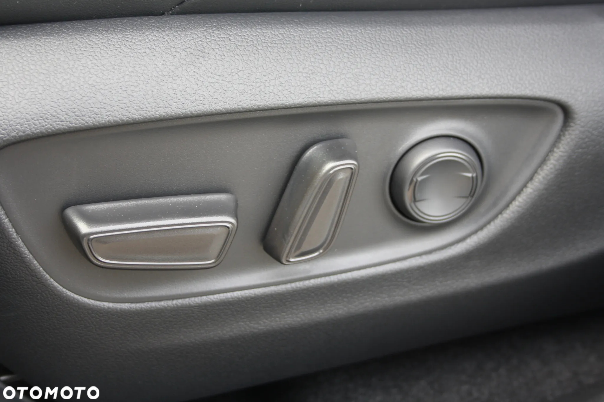 Suzuki Across 2.5 Plug-in Hybrid Elegance 4WD CVT - 22