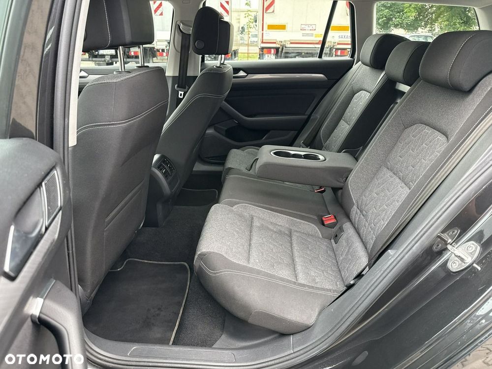 Volkswagen Passat 1.5 TSI EVO Business DSG - 15