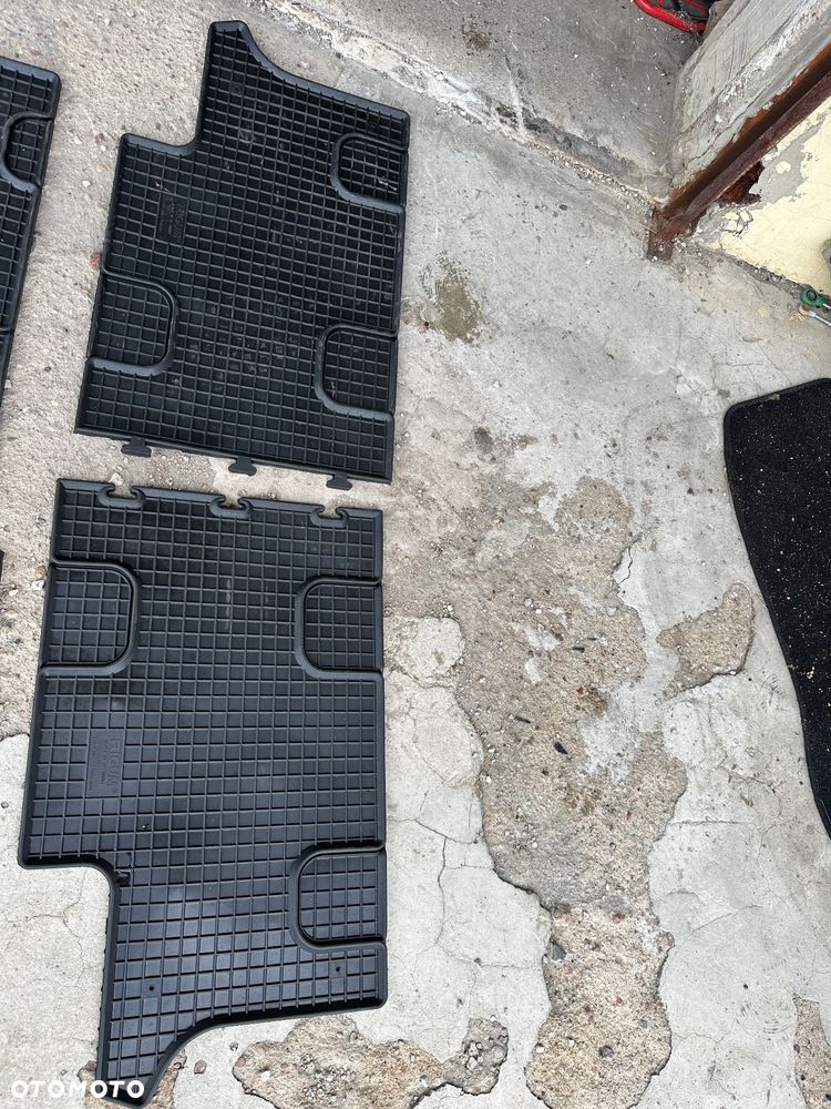 MERCEDES 447  Vito Metris v klasa  nowe dywaniki gumowe w - 3