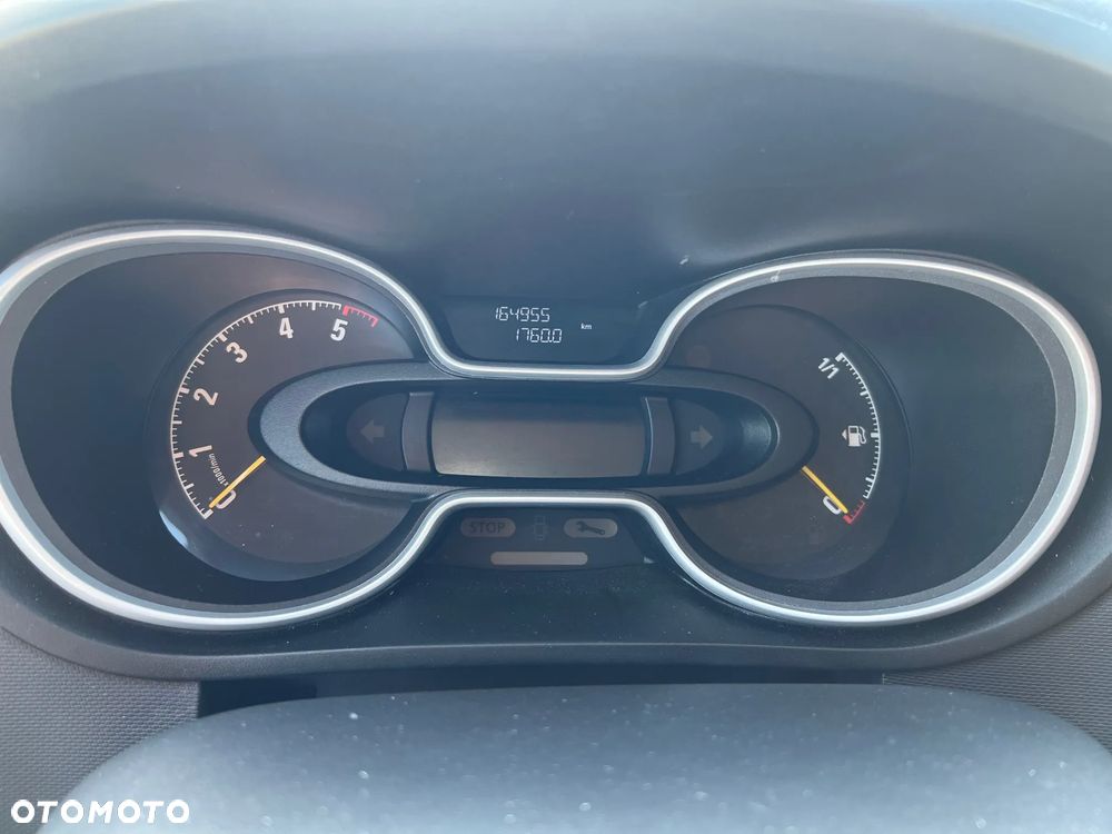 Opel Vivaro - 10