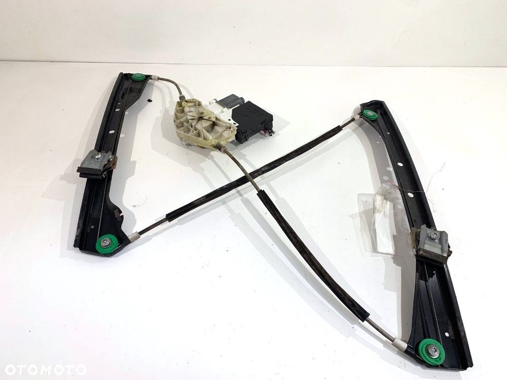 PODNOŚNIK SZYBY PRAWY PRZÓD  VW GOLF PLUS V (5M1, 521) 2004 - 2013 1.9 TDI 77 kW [105 KM] olej - 2